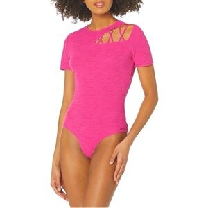 PHILANTHROPY Irene Short Sleeve Thong Bodysuit in Fushia
